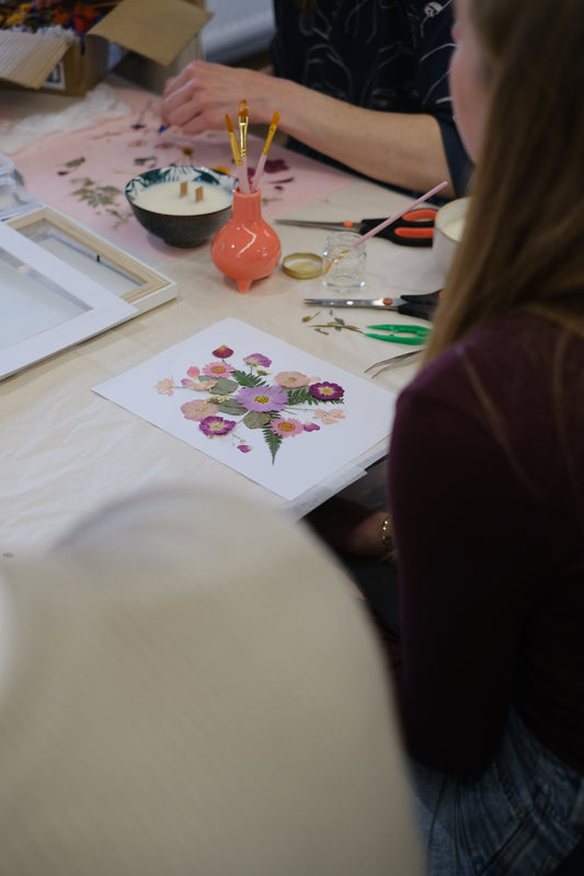 Atelier Bougie & Herbier floral 75€
