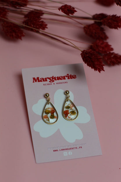 Boucles d’oreilles goutte en résine & fleurs séchées – Jaune